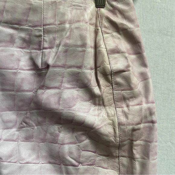 Danier Leather Crocodile Embossed Wrap Skirt Sz 12 - Picture 3 of 11